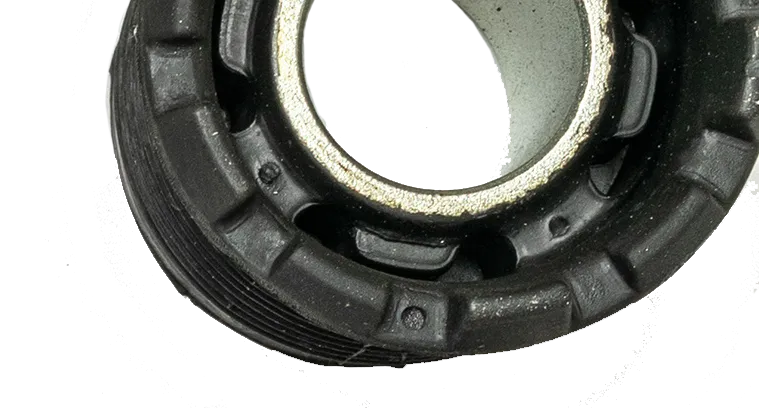 Satz neuer Autoteile aus Metall